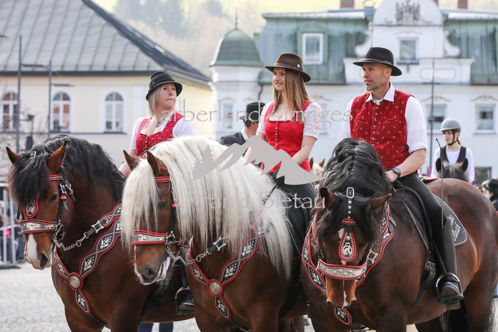 OE7A3595 | Traditionell findet am Ostermontag der Osterritt und der Flurumritt in der Stadt Regen statt