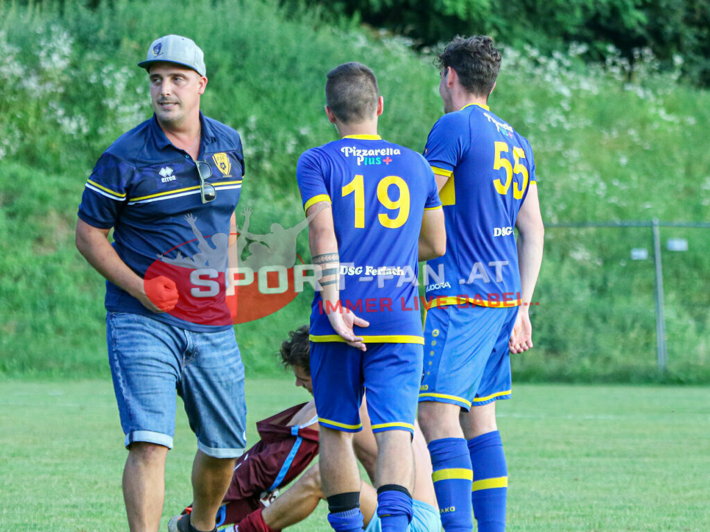 SK Maria Saal - DSG Ferlach 2-3, Unterliga Ost | Mario Woschitz (Trainer DSG Ferlach) Thomas Schmautz (DSG Ferlach #19) Patrick Kramer (DSG Ferlach #55) SK Maria Saal - DSG Ferlach 2-3 am 22.08.2023 in Maria Saal
(Sportplatz), Austria, (Photo by Ernst Krawagner sport-fan.at) - Realisiert mit Pictrs.com