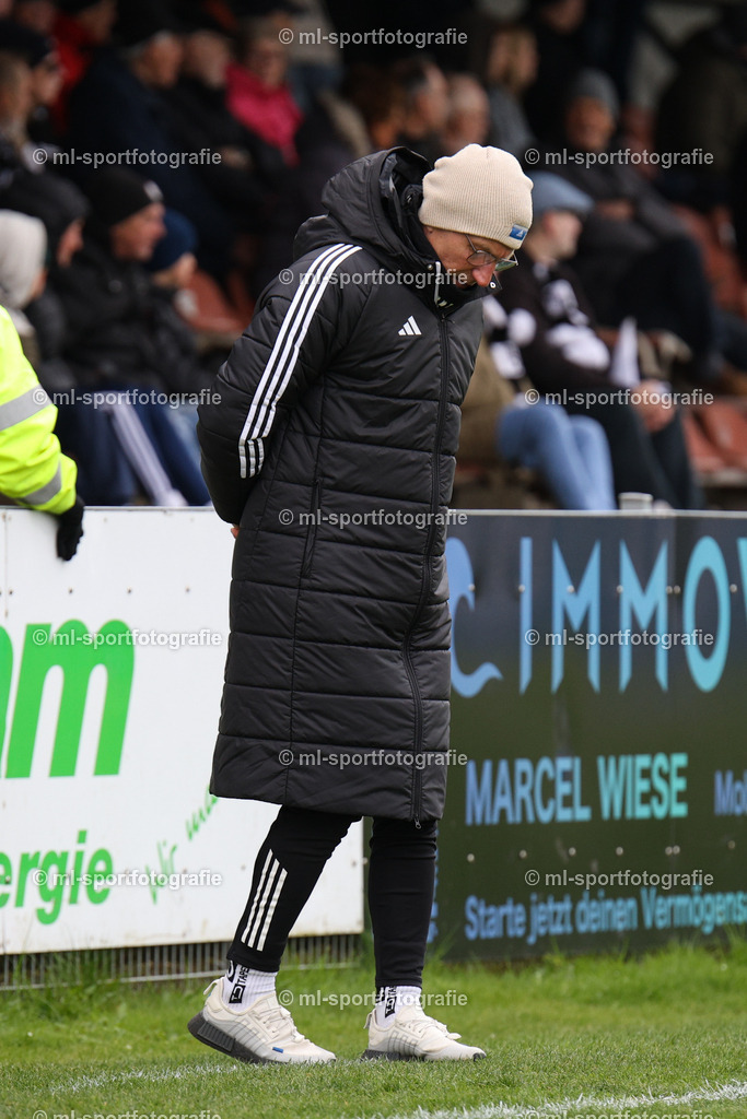 Fußball I Herren I Saison 2025/2026 I Oberliga Schleswig-Holstein I 27. Spieltag I Heider SV - SV Preußen 09 Reinfeld | ml-sportfotografie - Realisiert mit Pictrs.com