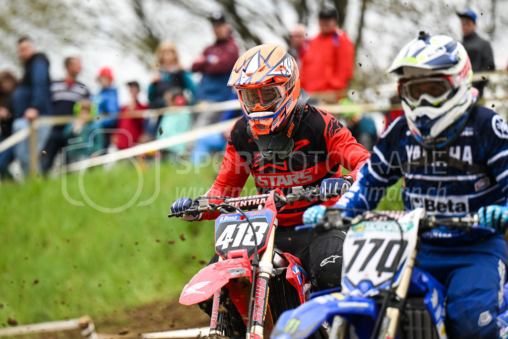 Motocross Schlatt bei Winterthur - 30. April 2023 | #418 Benz Oliver aus Schaan (FL) auf Honda in der Kategorie Senioren am Motocross Schlatt bei Winterthur, 30. April 2023. 
Instagram: @mx_schlatt | @mc_wila | @sam_schweiz
Bild: Sportfotografie Markus Aeschimann | www.markus-aeschimann.ch - Realisiert mit Pictrs.com