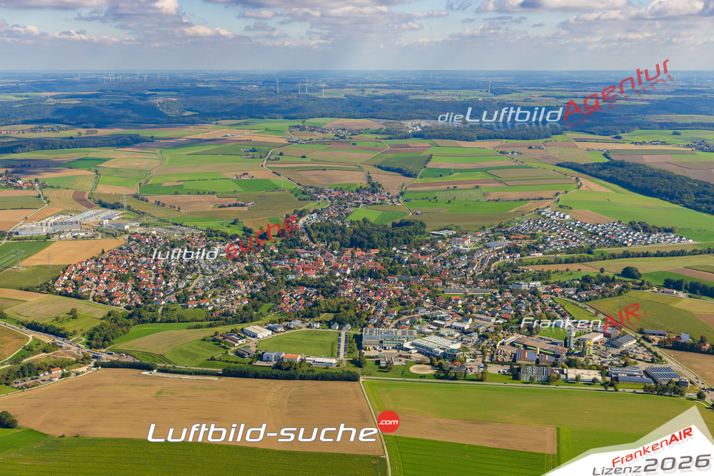 Luftaufnahme der Stadt Kupferzell - Die Luftaufnahme wurde 2025 vom UL-Flugzeug heraus erstellt ( keine Drohne ) - Hochauflösende Luftaufnahme - für professionelle Ausdrucke geeignet. Die Geschenkidee !Mit Lizenz und Bildrechte bestellbar