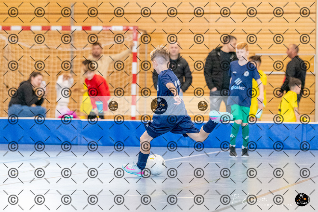 20251122_FCR-Hallenturnier-E_1_006-52 | Sport und Naturfotografie von Roberto Esposito zeigt echte Momente Bewegung und die Schönheit der Natur. Ausdrucksstarke Bilder schaffen Emotionen.