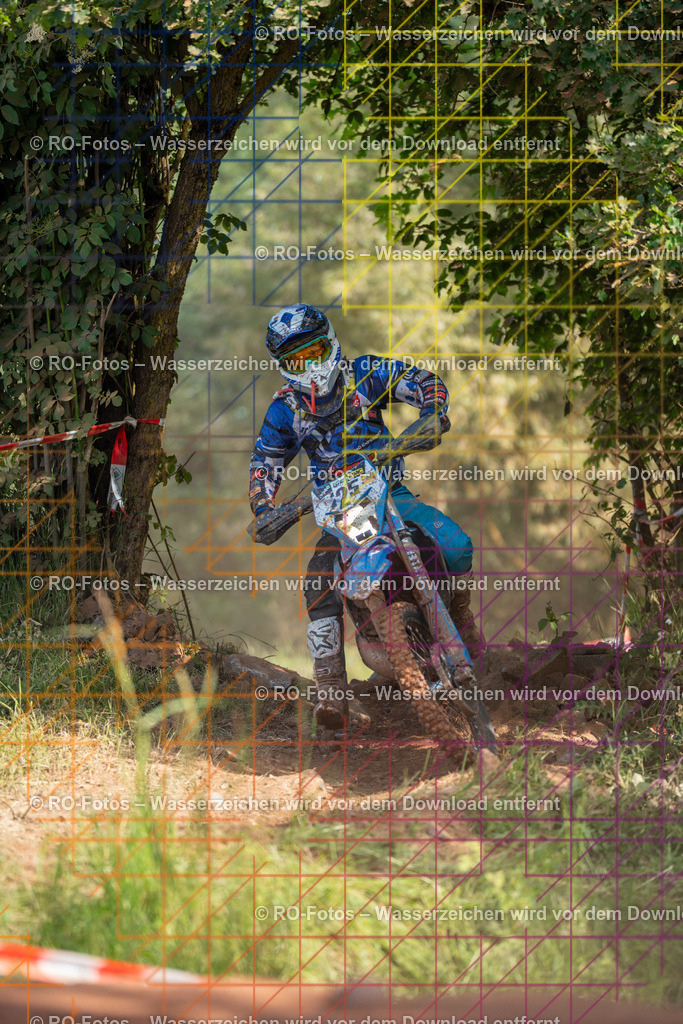 Wolfshausen 4 Lauf -593 | Sportfotografie von RO-Fotos: Motorsport, Motocross, Enduro, Laufveranstaltungen und Triathlon. Professionelle Fotos von Sportlern und Events. - Realisiert mit Pictrs.com
