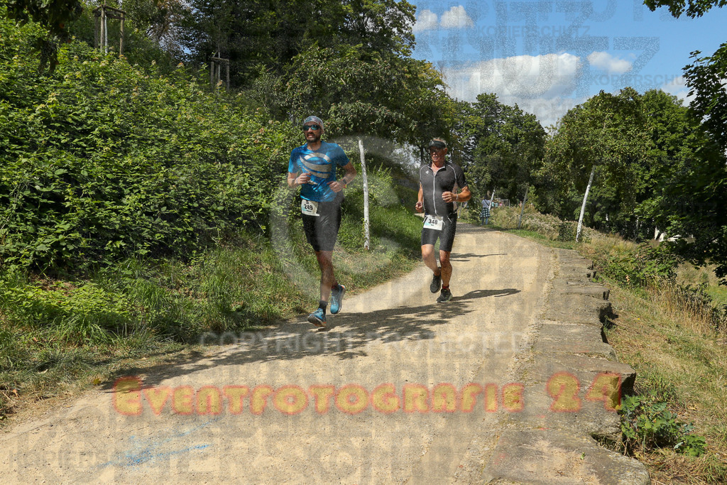 250824_1333_EX1_2782 | Sportfotografie im Rhein-Sieg Kreis, Köln, Bonn, NRW, Rheinland Pfalz, Hessen, etc. Unser Tätigkeitsfeld umfasst den Laufsport vom Volkslauf über den Marathon, Duathlon, Triathon bis zum Ultralauf wie Kölnpfad Ultra oder Schindertrail.