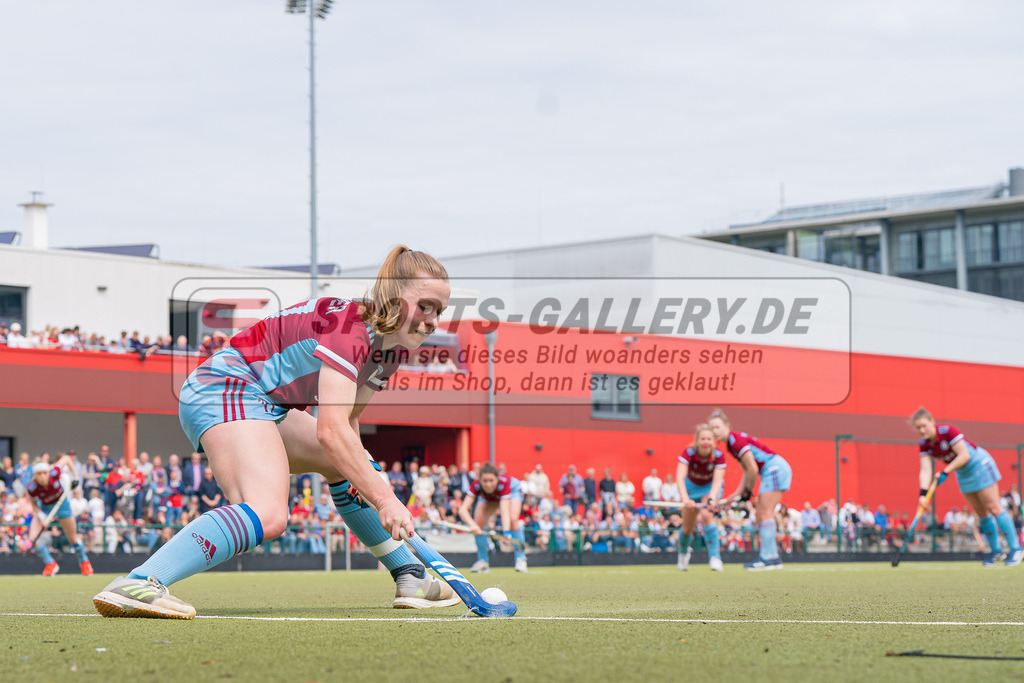 HK_20230520_902272 | 1. Bundesliga Damen Düsseldorfer HC - UHC Hamburg am 20.5.2023 DHC Düsseldorf, Düsseldorf , Emily Günther ( UHC Hamburg #17 )