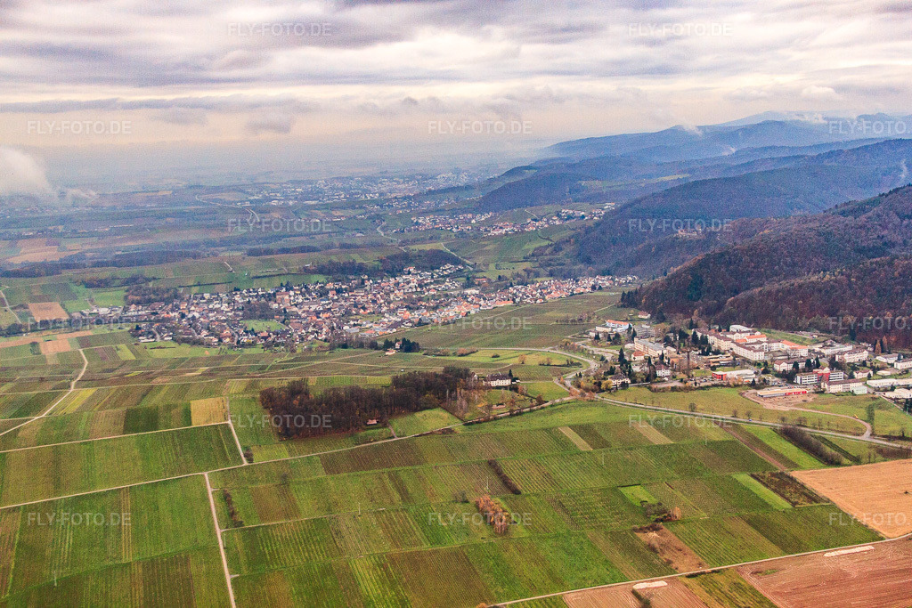 Luftbild: Psyschatrische Landesklinik Landeck von Norden in Klingenmünster im Bundesland Rheinland-Pfalz in Deutschland. Foto: IMG_61126.jpg vom 30.11.2013 durch Werner Riehm/FLY-FOTO.de
