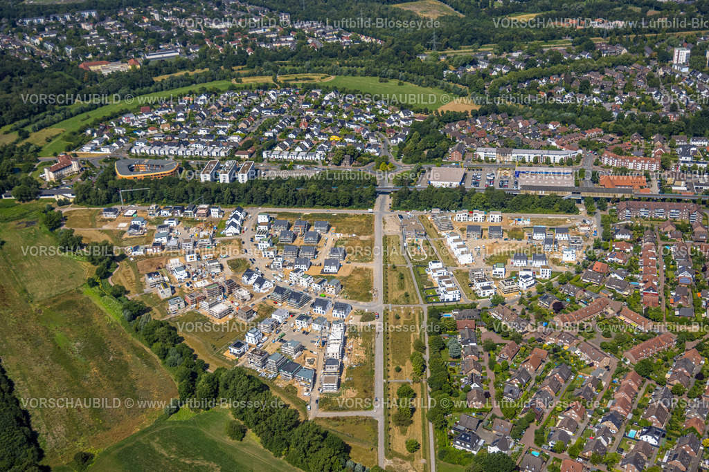 Duisburg230707780 | Luftbild, Bautelle mit Neubau Wohnsiedlung Angerbogen, Edeka E-Center Angerbogen, Steinhof, Huckingen, Duisburg, Ruhrgebiet, Nordrhein-Westfalen, Deutschland