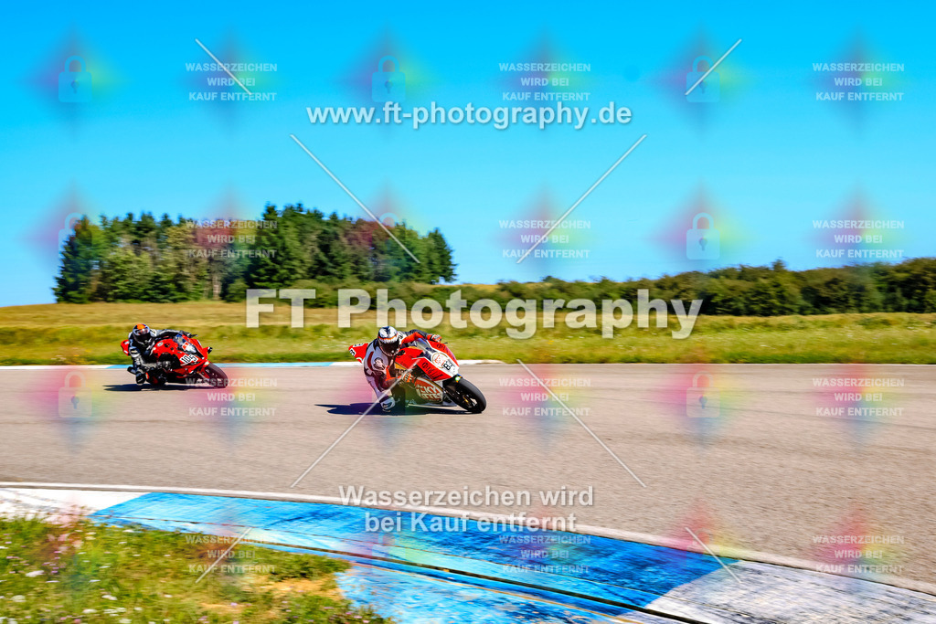 083-2693 | Hier findet Ihr Bilder von Touristenfahrten auf der Nürburgring Nordschleife oder von anderen Veranstaltungen die ich besucht habe. Viel Spass beim Durch Schauen 