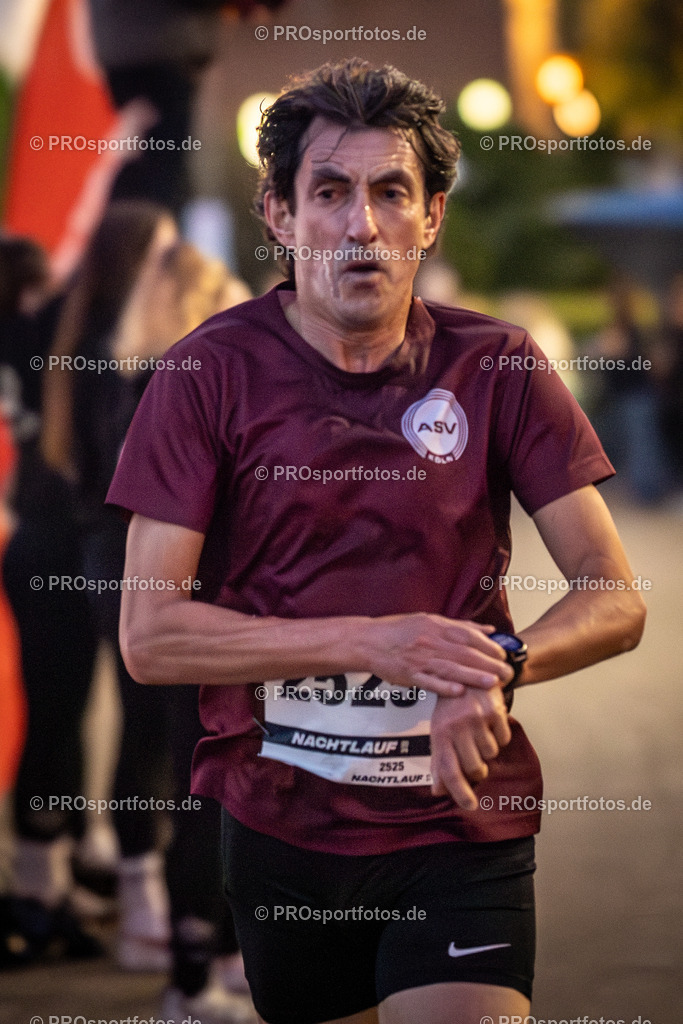 23. ASV Nachtlauf; Koeln, 13.05.26 | Impressionen vom 23. ASV Nachtlauf am 13.05.26 am Tanzbrunnen in Koeln. Foto: BEAUTIFUL SPORTS/Axel Kohring