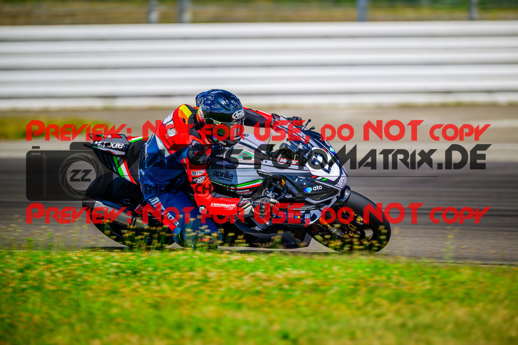 MaZZes_Fotomatrix_20250628_6007705_2065 | WEISS