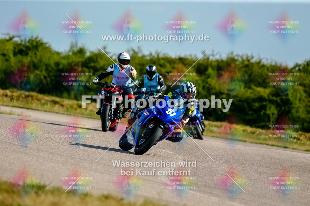 Chambley Juli-0516 | Hier findet Ihr Bilder von Touristenfahrten auf der Nürburgring Nordschleife oder von anderen Veranstaltungen die ich besucht habe. Viel Spass beim Durch Schauen 