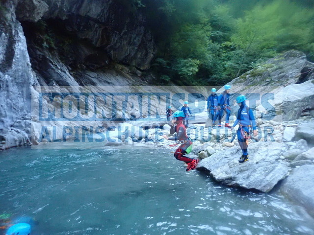 P8150065 | Bestelle die Bilder deines Berg- oder Wasser-Abenteuers mit Mountain Sports bequem von zu Hause aus direkt über unseren Online Fotoshop von pictrs.com. - Realisiert mit Pictrs.com