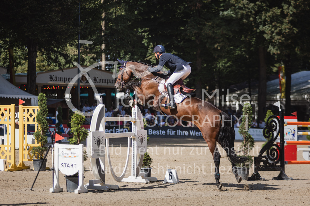 230910_OWLCh_GroßerPreis-620 | Deine schönsten Turniermomente als professionelle Fotos! Entdecke hochwertige Pferdesport-Fotografie im Online-Shop. Jetzt Fotos finden & bestellen!