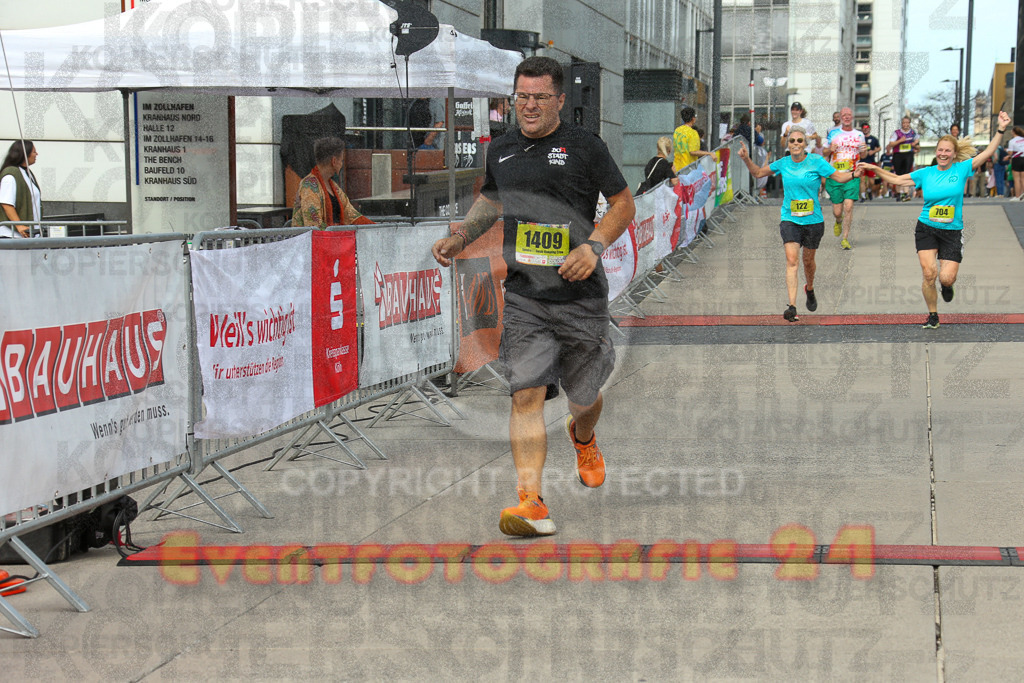 250920_1328_EX1_4900 | Sportfotografie im Rhein-Sieg Kreis, Köln, Bonn, NRW, Rheinland Pfalz, Hessen, etc. Unser Tätigkeitsfeld umfasst den Laufsport vom Volkslauf über den Marathon, Duathlon, Triathon bis zum Ultralauf wie Kölnpfad Ultra oder Schindertrail.