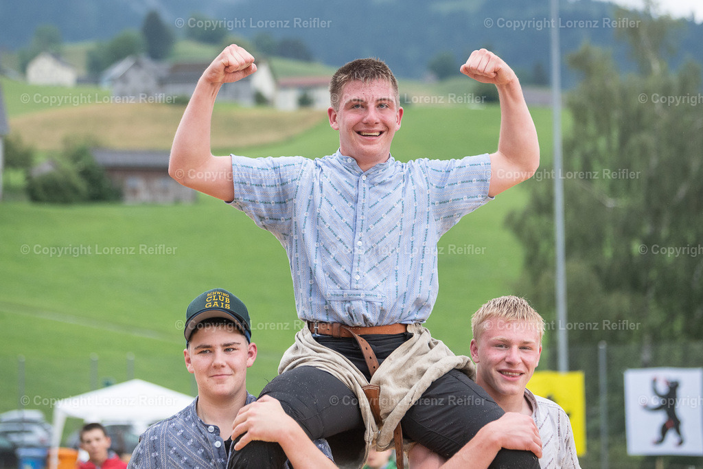 Schwingen -  Appenzeller Kantonal Nachwuchsschwingertag 2024 | Hundwil, 6.7.24, Schwingen - Appenzeller Kantonal Nachwuchsschwingertag.