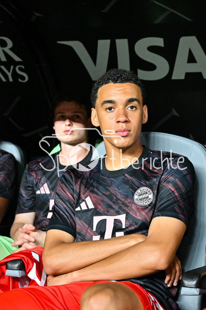 FC Bayern München - Boca Juniors | Im Bild auf der Bank Jamal MUSIALA (FC Bayern Muenchen 42) / Einzelfoto / Freisteller / FIFA Club World Cup: FC Bayern Muenchen - Boca Juniors, Hard Rock Stadium am 20.06.2025 / NOT FOR SALE IN USA