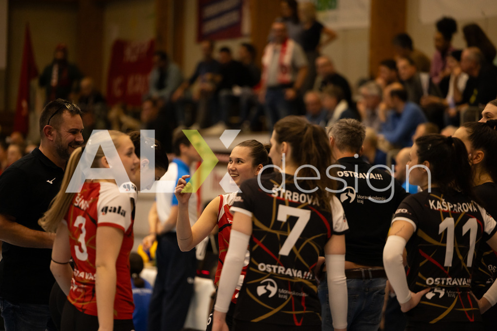 Volleyball I Frauen I Saison 2025-2026 I CEV Volleyball Challenge Cup 2026 | Women I 16th Finals I VC Kanti Schaffhausen - TJ Ostrava I 03.12.2025 | TJ Ostrava - 5 Nela Tobiášová (CZ) – Libera - Realisiert mit Pictrs.com