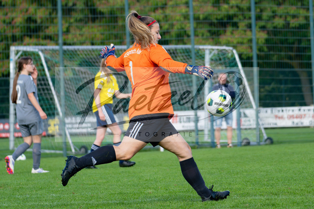 20260906_RULSVK_0762 | Fußball, Frauen:   beim Spiel der Kreisliga zwischen SG Rulle/Haste vs. SV Kettenkamp am 06.09.2026 im Stavermann-Sportpark in Rulle/Wallenhorst, Deutschland.(Foto von Nico Paetzel) - Realisiert mit Pictrs.com