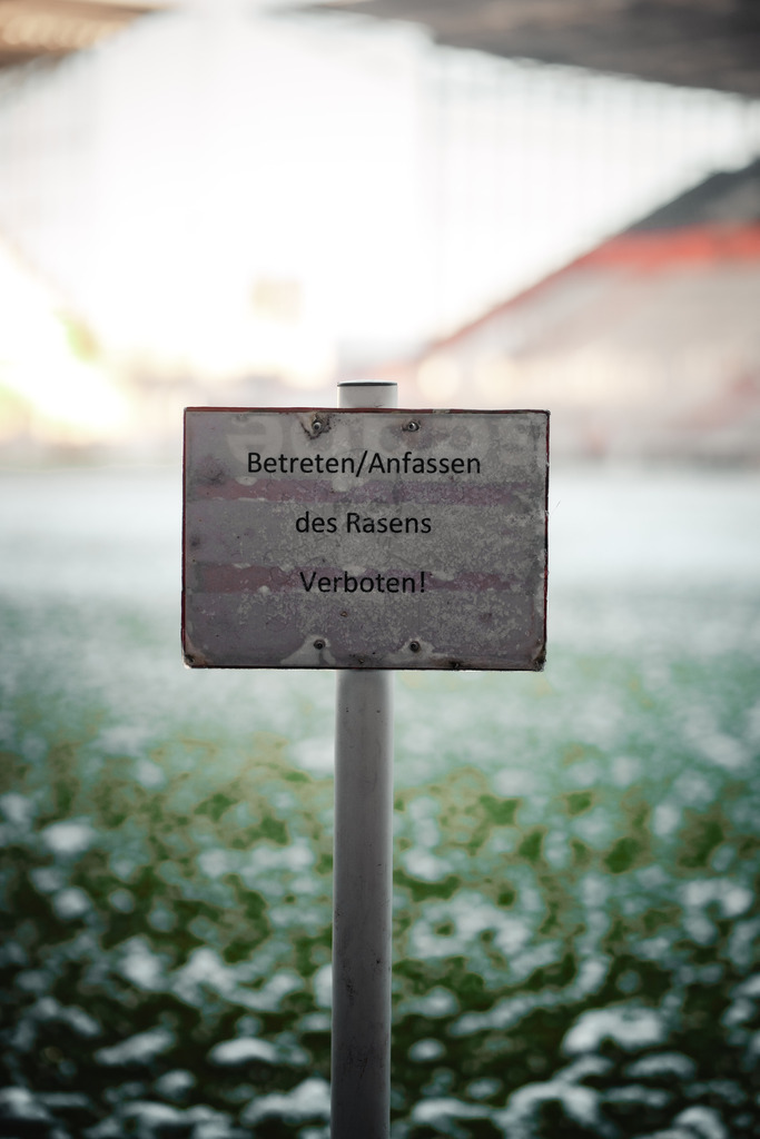 HEV05417 | Der offizielle Shop für FC St. Pauli Fotos. Wähle aus Spielszenen & Fanmomenten dein FCSP Wunschformat. Wir liefern Millerntor-Atmosphäre.