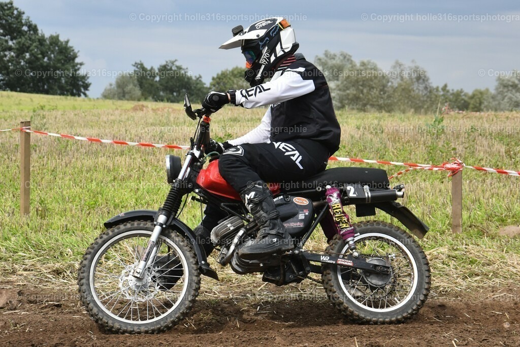 DSC_0066_01 (2) | Sportfotografie , Motorsport, Motoross, Reitsport, Mointainbike, Enduro,
Landschaft , Outdoor, Eventfotografie, Landschaft, Bilder online bestellen - Realisiert mit Pictrs.com