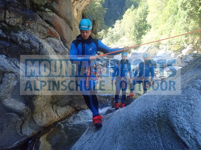 P1010013 | Bestelle die Bilder deines Berg- oder Wasser-Abenteuers mit Mountain Sports bequem von zu Hause aus direkt über unseren Online Fotoshop von pictrs.com. - Realisiert mit Pictrs.com