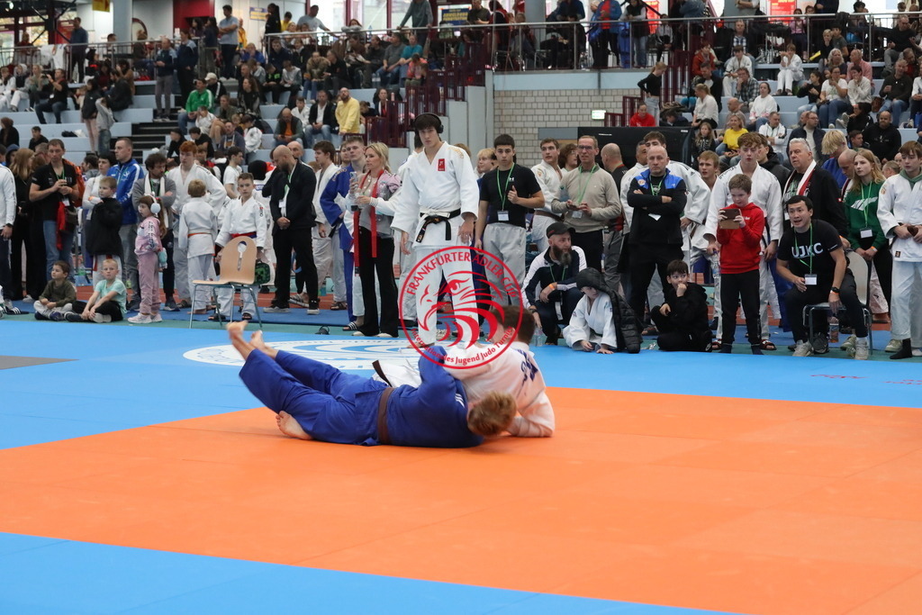 1J7A3070 | Fotos vom Adler Cup - Pictures from Adler Cup

Hier findet Ihr alle Eindrücke und großen Momente der Adler Cup Wochenenden. Here you will find all impressions and great moments of the Adler Cup weekends. - Realisiert mit Pictrs.com