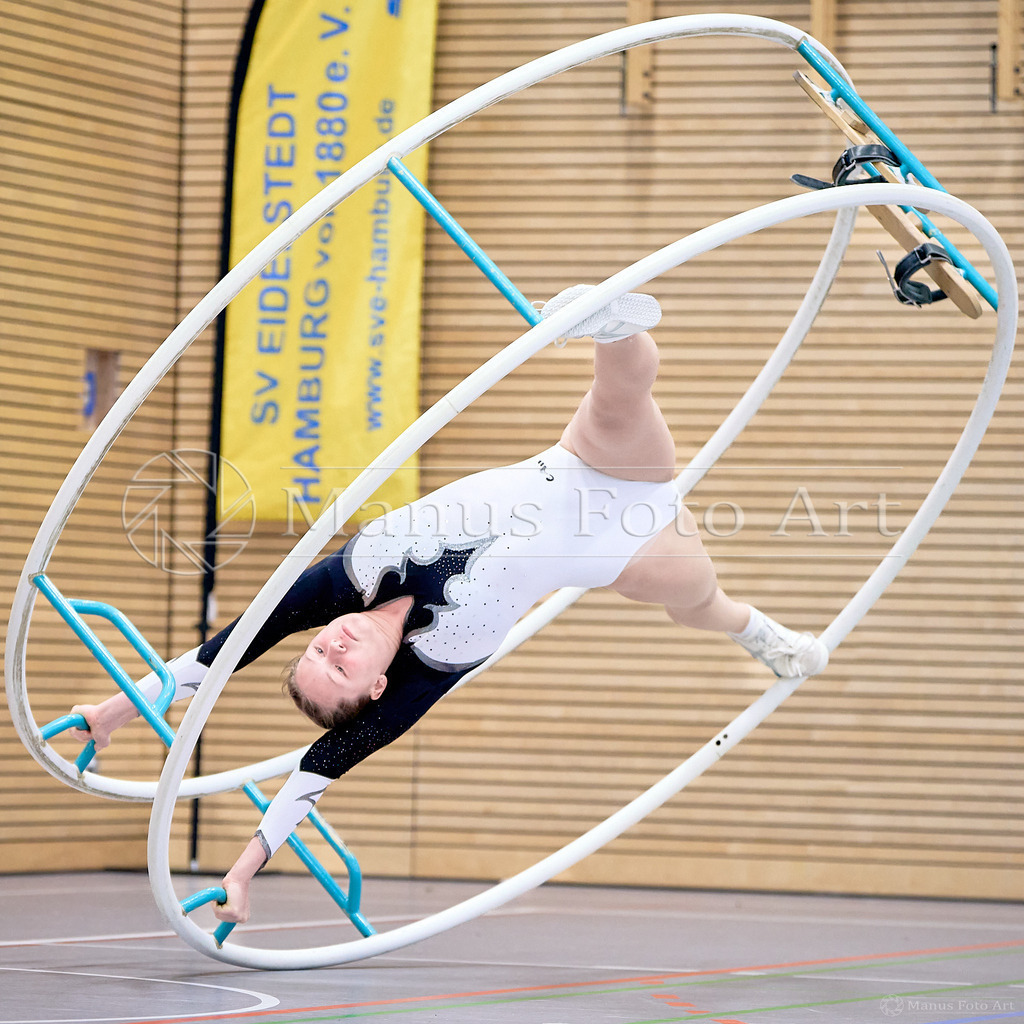 B-DSC05781 | Professionelle Sportfotografie in Hamburg, Schleswig-Holstein und Niedersachsen – spezialisiert auf Rhönrad, Geräteturnen, Leistungsturnen und rhythmische Sportgymnastik. Bundesweite Begleitung von Rhönrad-Events. Jetzt Sport-Fotos - Realisiert mit Pictrs.com