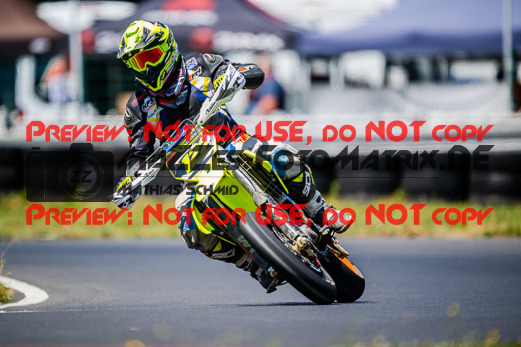 MaZZes_FotoMatrix_220703_2584 | UE40