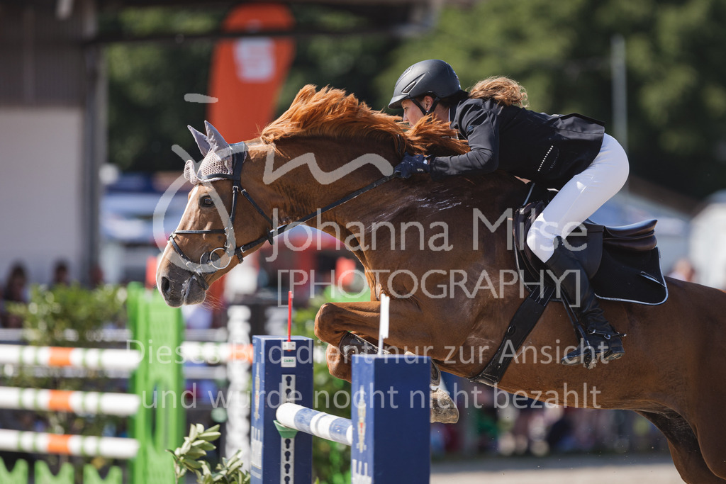 220611_LüPfSpTa_GroßerPreis-635 | Lützower Pferdesporttage
Springprfg.Kl.S m.St.**
Großer Preis
11.06.2022