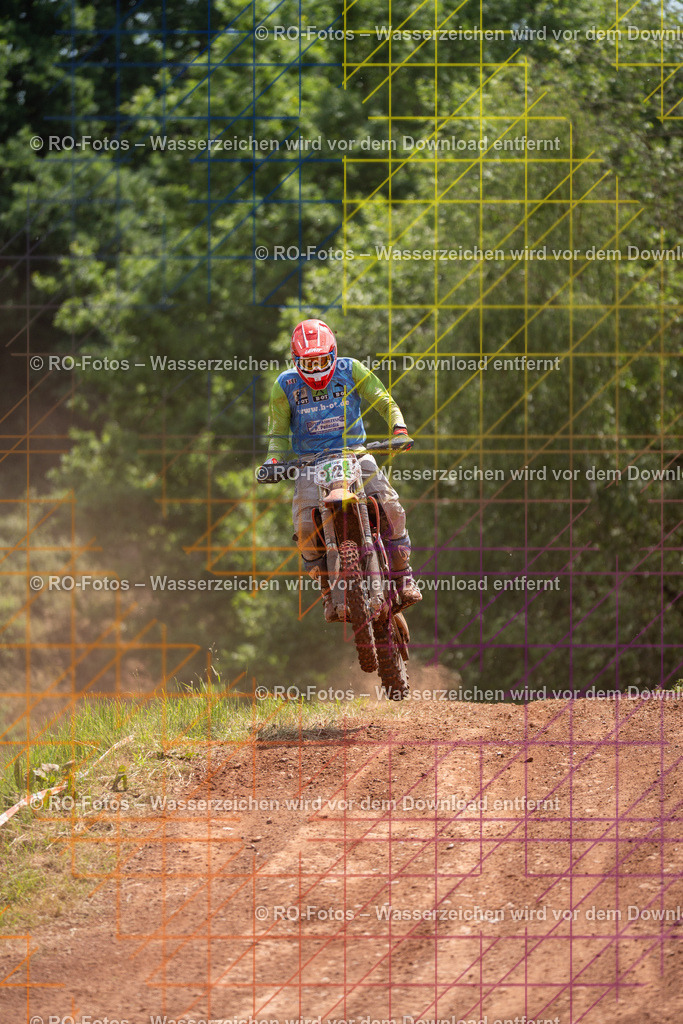 Wolfshausen 5 Lauf -213 | Sportfotografie von RO-Fotos: Motorsport, Motocross, Enduro, Laufveranstaltungen und Triathlon. Professionelle Fotos von Sportlern und Events. - Realisiert mit Pictrs.com