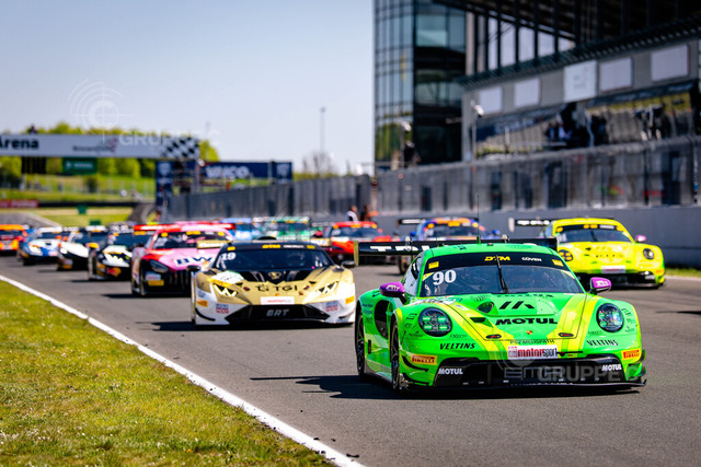 DTM125_042713291410668TU | Porsche 911 GT3 R, Manthey EMA (#90), Ayhancan Güven (TUR) - Realisiert mit Pictrs.com