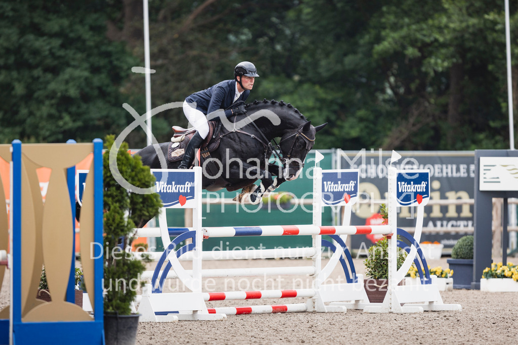 250610_Mühlen_SprPf-A2-233 | Deine schönsten Turniermomente als professionelle Fotos! Entdecke hochwertige Pferdesport-Fotografie im Online-Shop. Jetzt Fotos finden & bestellen!