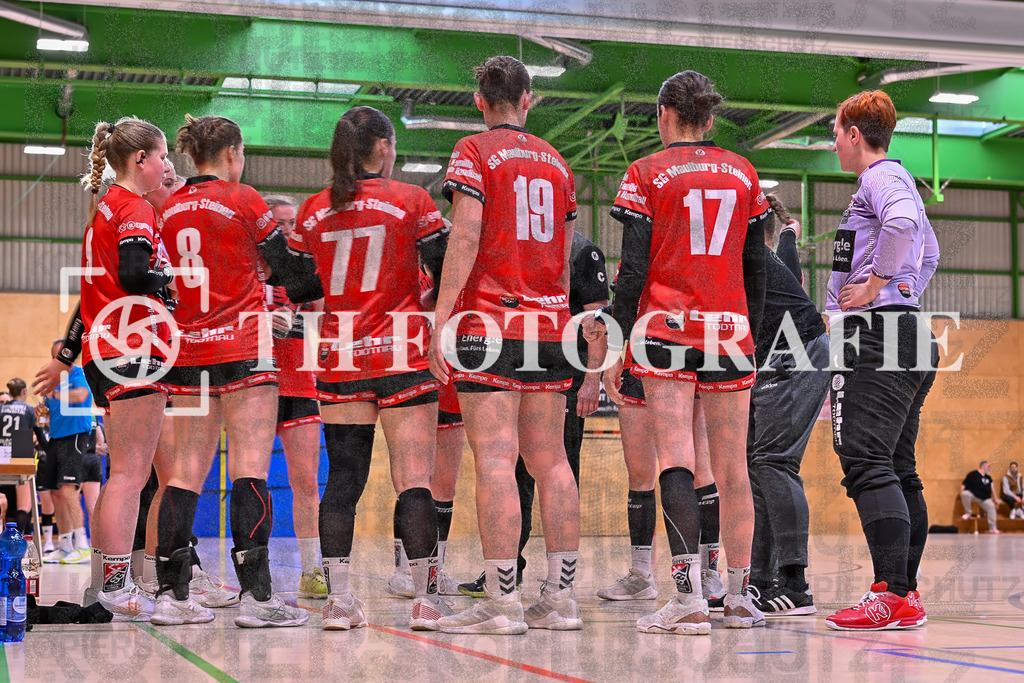 GER, SG Maulburg/Steinen - HB Kinzigtal, Handball, Suedbadenliga, 22. Spieltag, Saison 2023/2024, 27.04.2024 | Team SGMS F bei der Auszeit

GER, SG Maulburg/Steinen - HB Kinzigtal, Handball, Suedbadenliga, 22. Spieltag, Saison 2023/2024, 27.04.2024

Foto: TH Fotografie/Thomas Hess