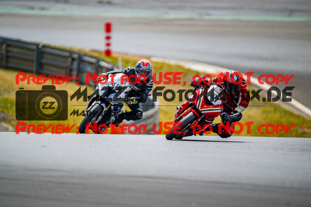 MaZZes_FotoMatrix_230719_4572 | ROT