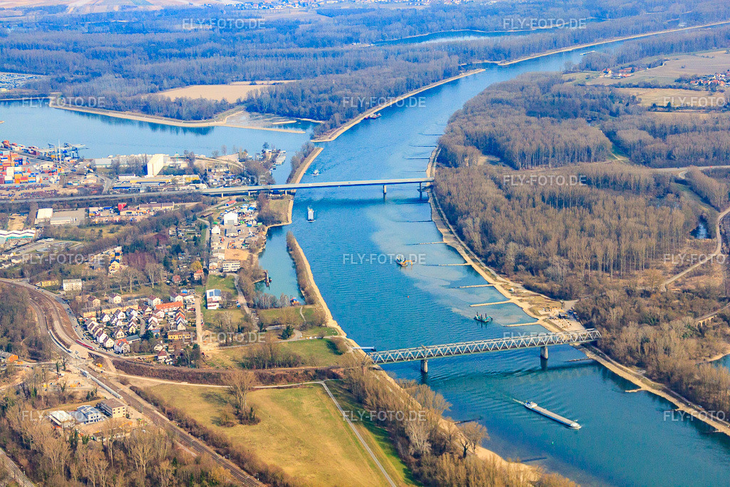 Germersheimer Rheinbrücken | Luftbild: Germersheimer Rheinbrücken in Germersheim im Bundesland Rheinland-Pfalz in Deutschland. Foto: IMG_37799.jpg vom 12.03.2011 durch Werner Riehm/FLY-FOTO.de - Realisiert mit Pictrs.com