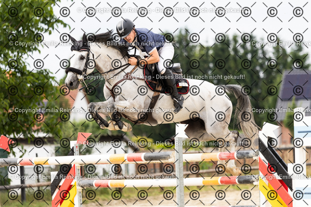 CL5A8025 | Emilia Reinking Fotografie - Realisiert mit Pictrs.com