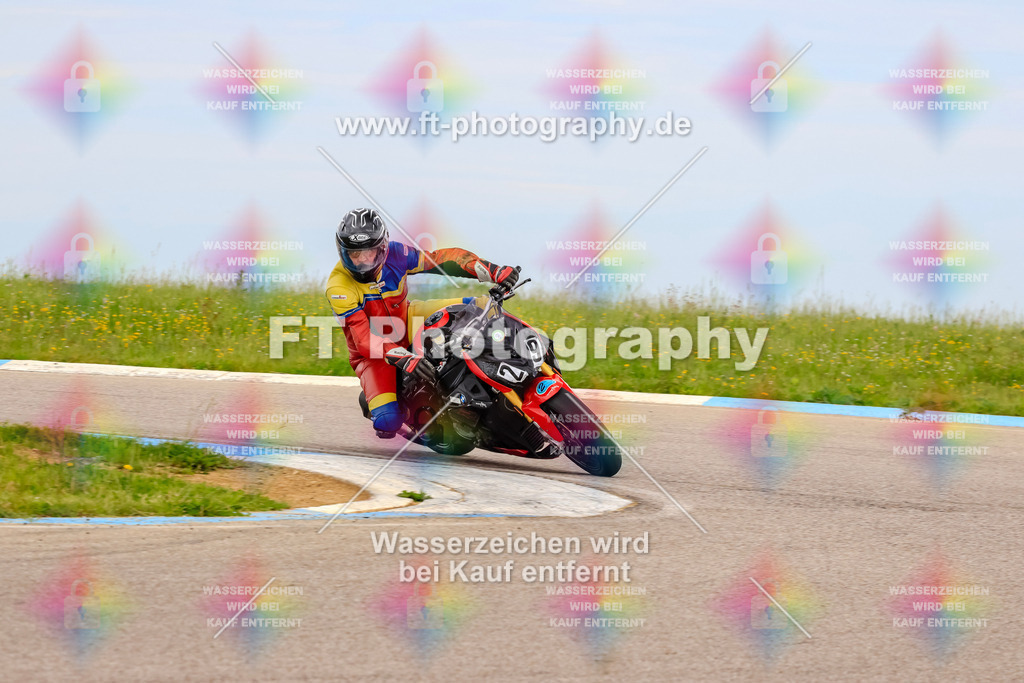 MotoTeam-2657 | Hier findet Ihr Bilder von Touristenfahrten auf der Nürburgring Nordschleife oder von anderen Veranstaltungen die ich besucht habe. Viel Spass beim Durch Schauen 