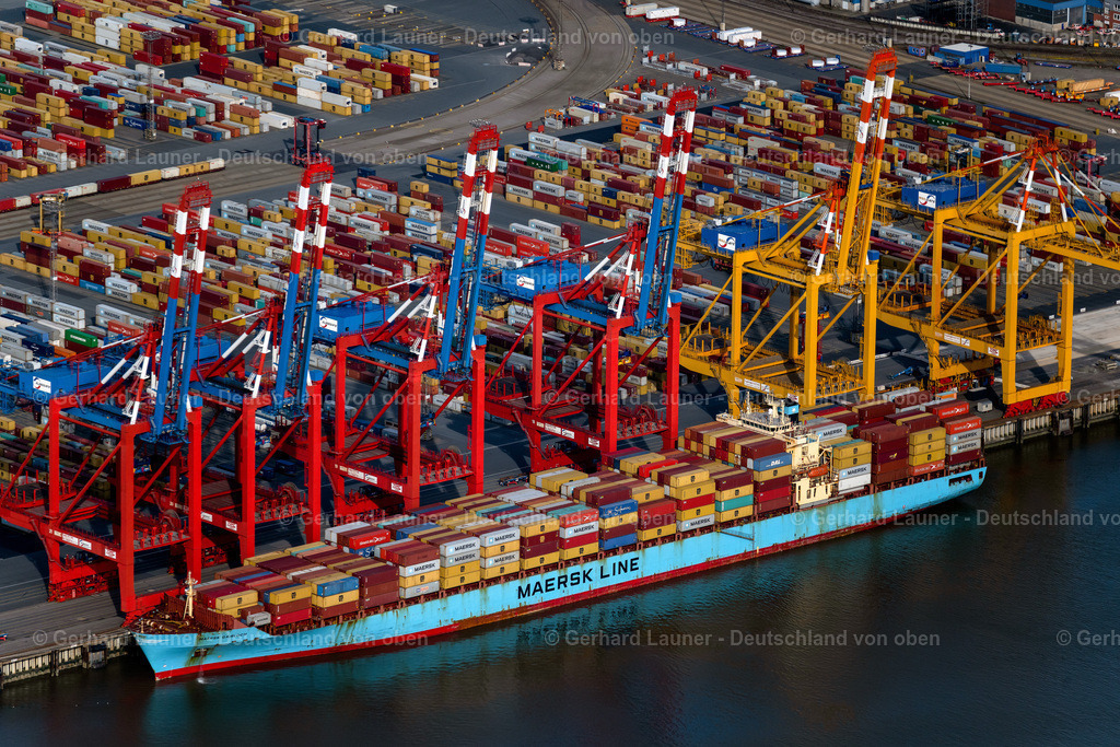 4030537 | BREMERHAVEN 01.06.2020 Containerterminal im Containerhafen des Überseehafen Am Nordhafen in Bremerhaven im Bundesland Bremen. // Container Terminal in the port of the international port Am Nordhafen in Bremerhaven in the state Bremen. Foto: Gerhard Launer