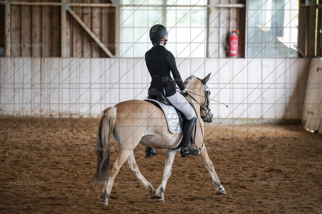 20230520-FAH05234 | Frühjahrsturnier, Landsberg am Lech, 2023, Reitclub Landsberg, Turnierbilder, Fotos Turnier Landsberg, Fotoagentur Herrmann, Turnierfotografen Bayern, Reitsport Fotograf, Pferde Fotograf