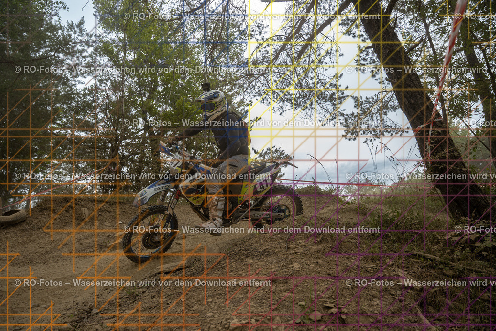 Niederwürzbach 4 Lauf-1229 | Sportfotografie von RO-Fotos: Motorsport, Motocross, Enduro, Laufveranstaltungen und Triathlon. Professionelle Fotos von Sportlern und Events. - Realisiert mit Pictrs.com