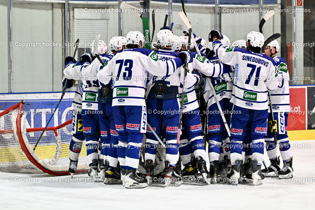 ESC Sparkasse STEINDORF vs. UECR Huben | Jubel UECR Huben Mannschaft, ESC Sparkasse STEINDORF vs. UECR Huben, ESC Sparkasse STEINDORF vs. UECR Huben am 30.01.2026 in Steindorf (Ossiachersee Halle), Austria, (Photo by Bernd Stefan)