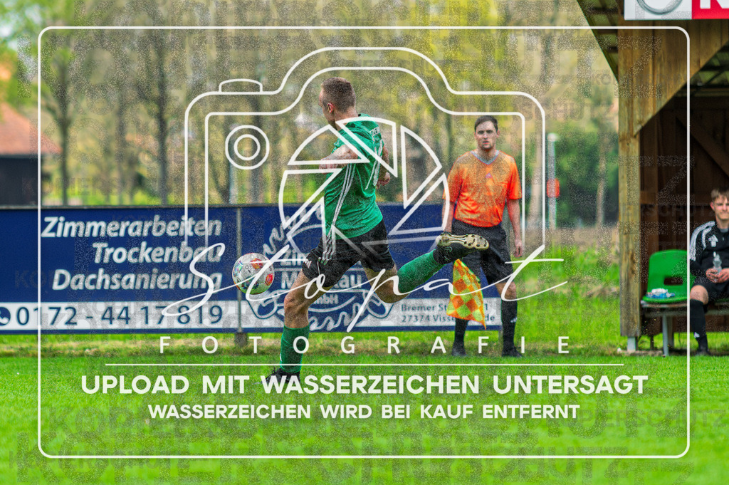 DZC_0753-Verbessert-RR | Vincent Molzahn (TSV Wietzendorf #16) beim Herren Kreisliga HK Spiel zwischen FG Fulde-Stellichte und TSV Wietzendorf im Fulder Zentralstadion, Fulde (Simon Paul Stopat) - Realisiert mit Pictrs.com