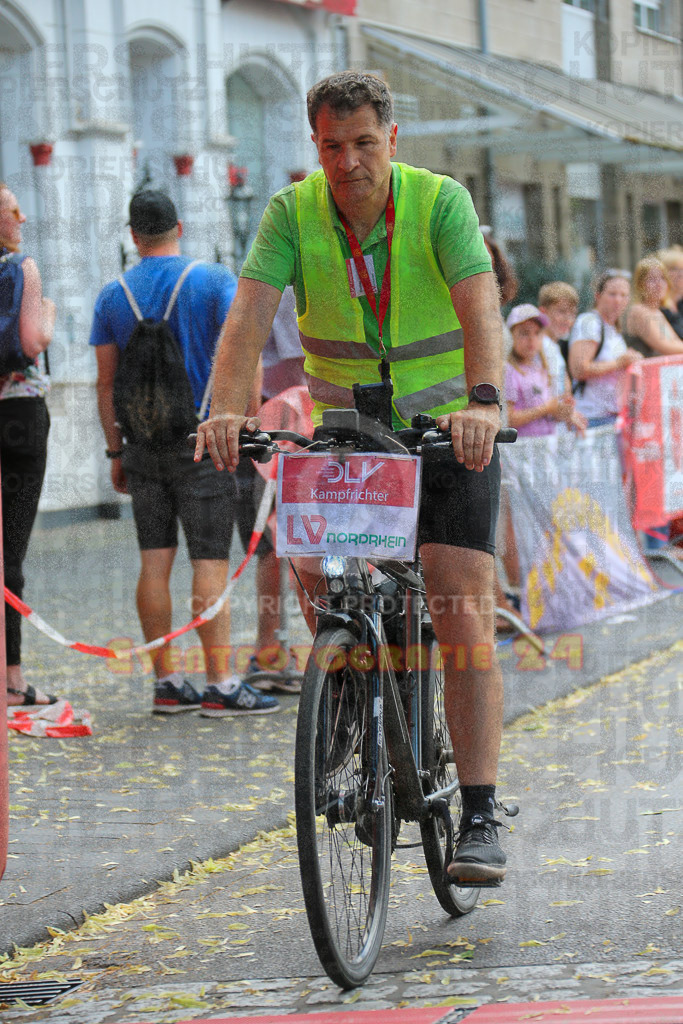 220625_1635_EX1_4726 | Sportfotografie im Rhein-Sieg Kreis, Köln, Bonn, NRW, Rheinland Pfalz, Hessen, etc. Unser Tätigkeitsfeld umfasst den Laufsport vom Volkslauf über den Marathon, Duathlon, Triathon bis zum Ultralauf wie Kölnpfad Ultra oder Schindertrail.