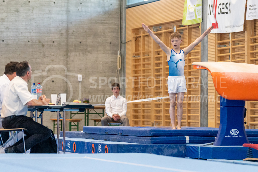 104. Zürcher Kunstturnertage Neftenbach - 14. May 2022 | 104. Zürcher Kunstturnertage Neftenbach
Turnhalle Ebni, Neftenbach
Programm 5 (P5)
Bild: Sportfotografie Markus Aeschimann | www.markus-aeschimann.ch - Realisiert mit Pictrs.com