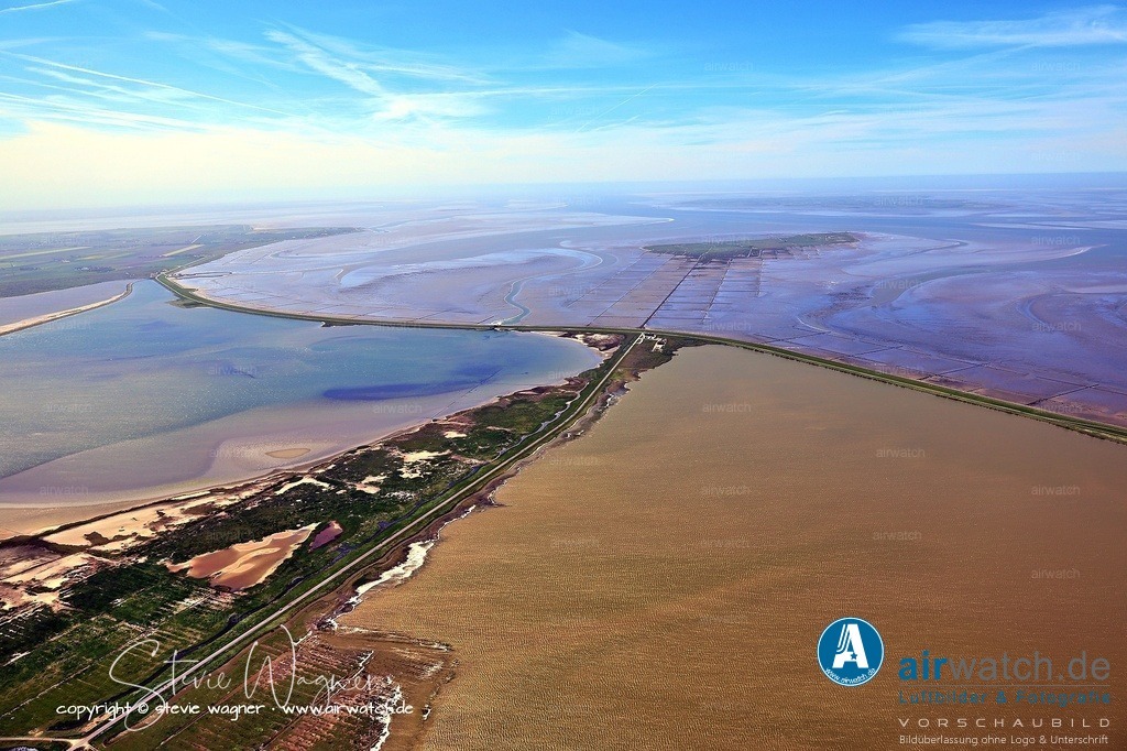 Luftbilder, Nordsee, Beltringharder Koog, Luettmoorsiel, Hattstedtermarsch  | Entdecken Sie atemberaubende Luftbilder und Fotografien auf airwatch.de - Tauchen Sie ein in eine Welt voller faszinierender Aufnahmen aus der Vogelperspektive.