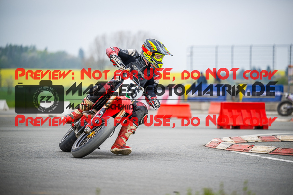 MaZZes_FotoMatrix_230507_7834 | S4