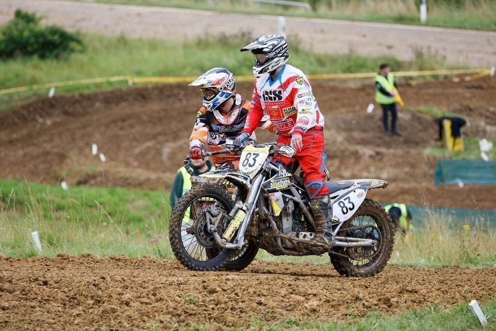 Motocross_Gerstetten_250802_9843 | Fotopresso – Sportfotografie in Heidenheim & Umgebung. Professionelle Sportfotografie für unvergessliche Momente. Dynamische Action-Shots, emotionale Szenen & hochwertige Bilder. - Realisiert mit Pictrs.com