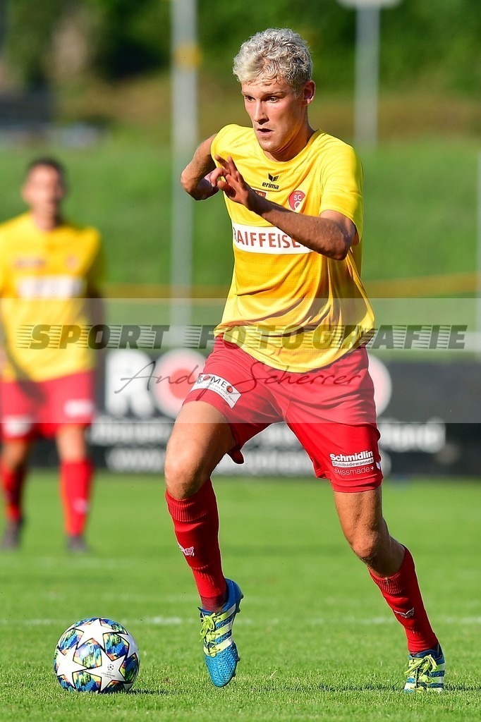 DSC_7877 | Kaufen Sie Sportbilder im Onlineshop von Andy Scherrer Sportfotografie. Faszinierende Bilder von Sportevents aus der ganzen Schweiz. Fussball, Frauenfussball, Unihockey, Handball, Schwingen und weiteren Sportarten. - Realisiert mit Pictrs.com