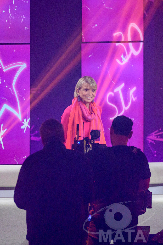 _DWI6186 | Uschi Glass bei '30 Jahre Sternstunden-Gala 2023' in der Frankenhalle. Nürnberg, 15.12.2023 - Realisiert mit Pictrs.com