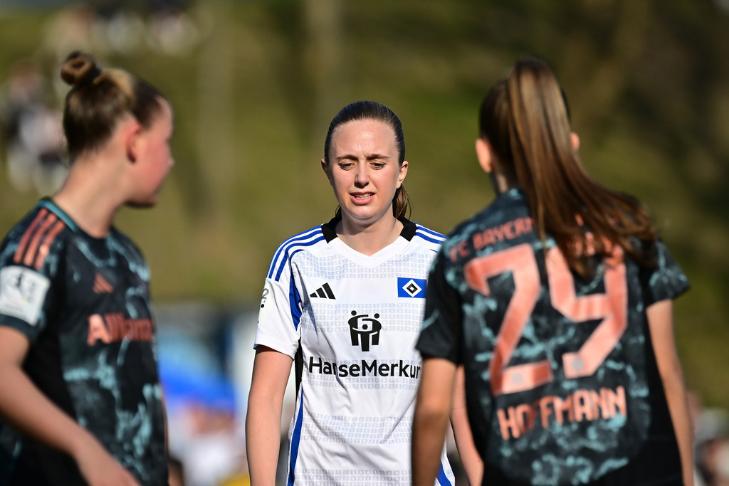 Fußball I Frauen I Saison 2024-2025 I 2. Bundesliga I 17. Spieltag I Hamburger SV - FC Bayern München II | Der Sportfotograf. - Realisiert mit Pictrs.com